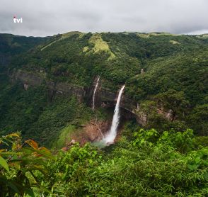 Nohkalikai Falls