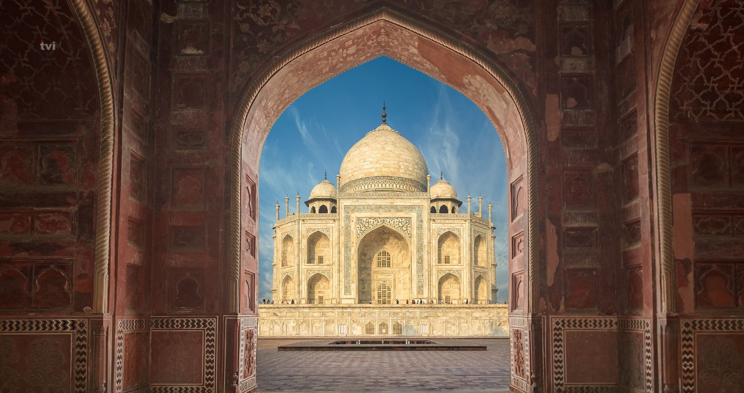 Uttar Pradesh Heritage Circuit Tour Package Lucknow Agra Varanasi