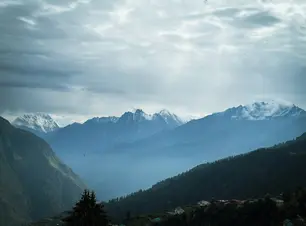 Mukteshwar Tour Package