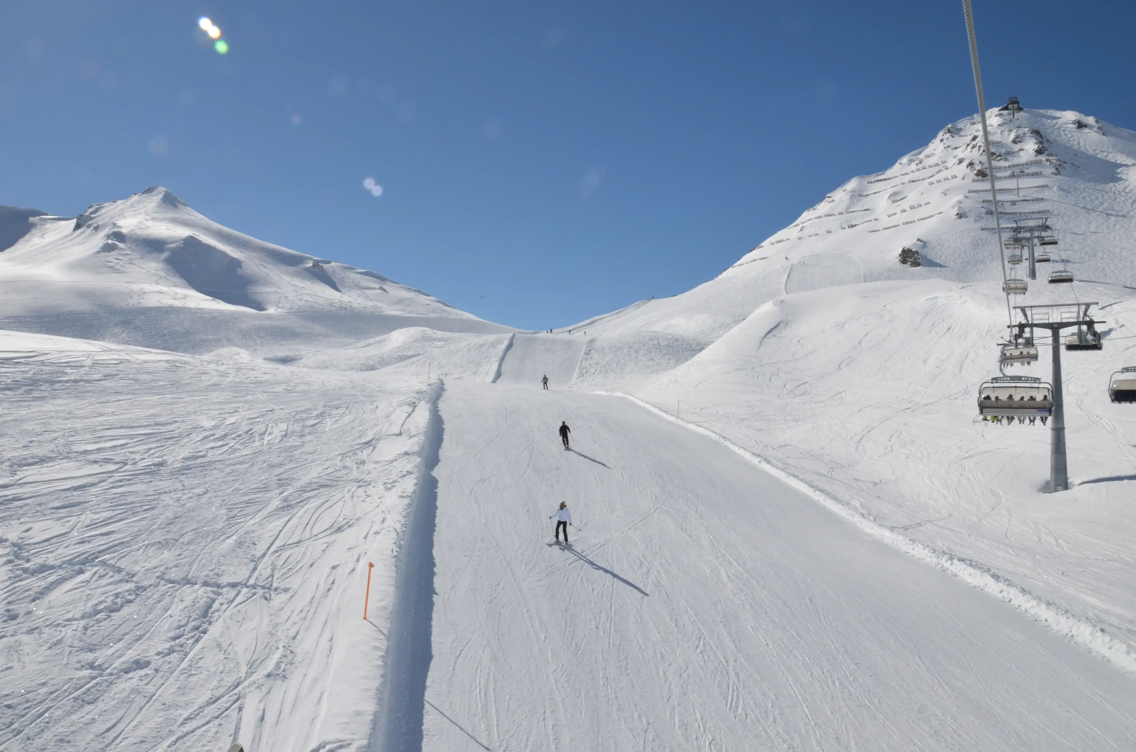 Auli Winter Ski Package — skiing on fresh snow at Auli ski resort